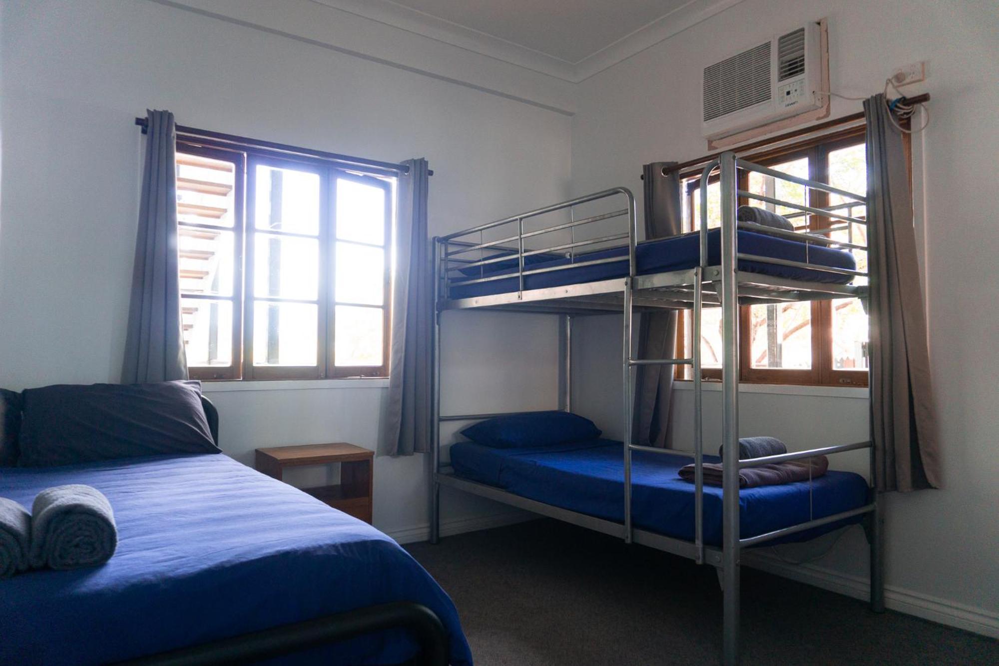 Somewhere To Stay Backpackers Бризбейн Екстериор снимка