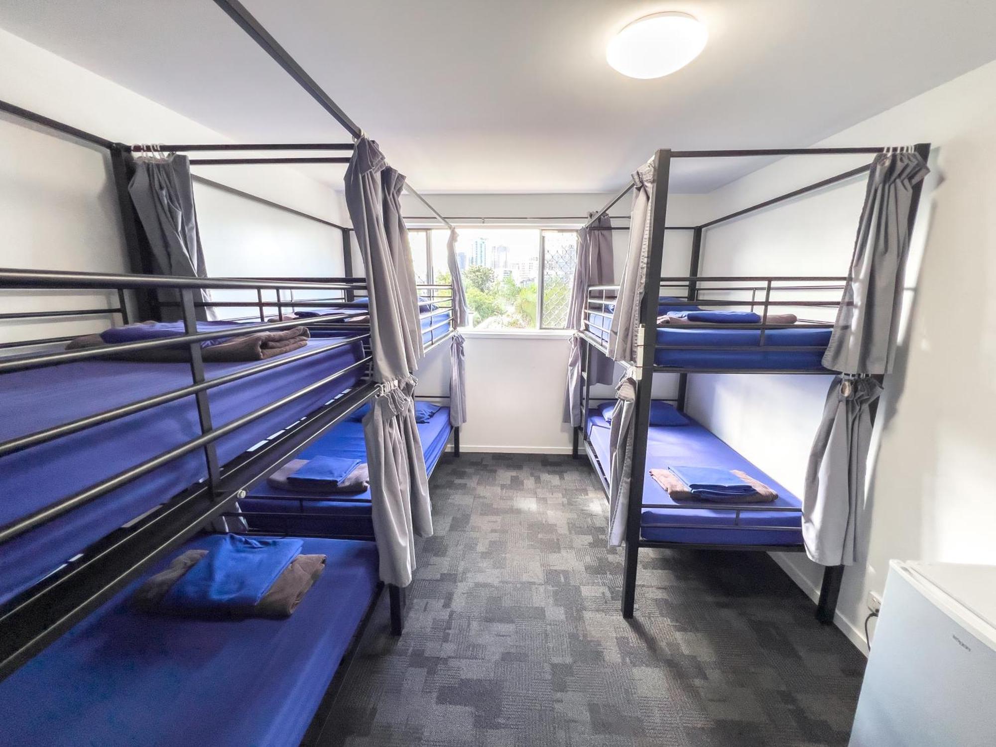 Somewhere To Stay Backpackers Бризбейн Стая снимка